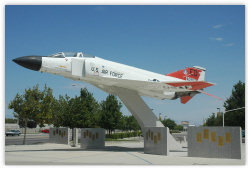 McDonnell Douglas F-4D-25-MC ''Phantom II'', AF 64-0952, cn 1364, Lancaster, CA, Ron Strong photo #8926